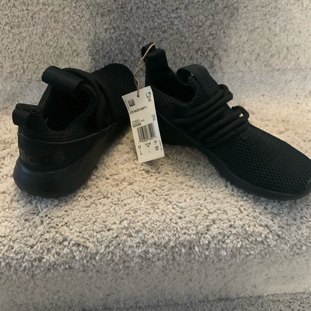 Adidas little racer black 1 boys new sneakers